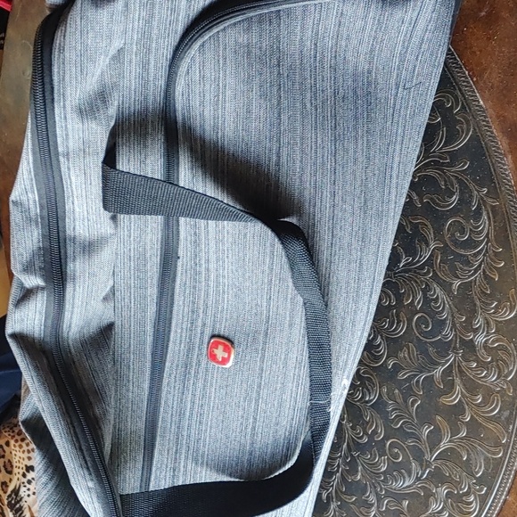 SwissGear Other - Swissgear Roller Bag 27 x 13 x 12h